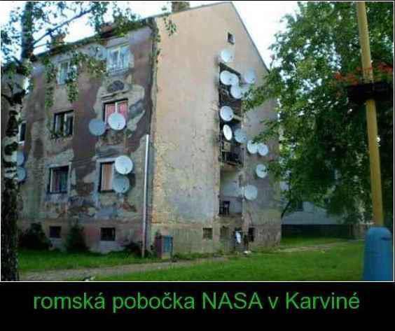 romská pobočkla NASA v Karviné.jpg